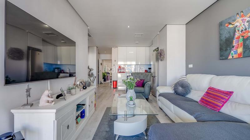 Foto 7b26295a-1ad7-4132-a0af-fbd35b9aed68. Pis amb piscina a Villamartín-Las Filipinas Orihuela