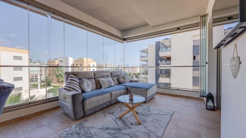 Foto 98ebdcb5-23ca-4a55-b1df-4ca0080c858b. Pis amb piscina a Villamartín-Las Filipinas Orihuela