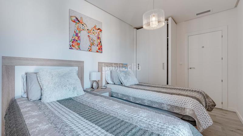 Foto a6ae47ee-9e4a-4e06-812c-b06fe6654a38. Pis amb piscina a Villamartín-Las Filipinas Orihuela