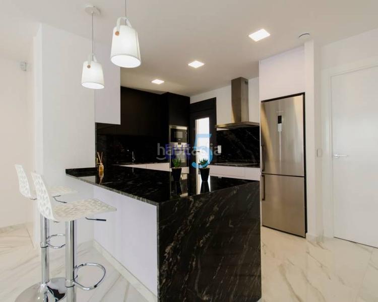 Foto af93d817-0515-44ad-8ab5-0aac1978a2c0. Casa a Campoamor Orihuela