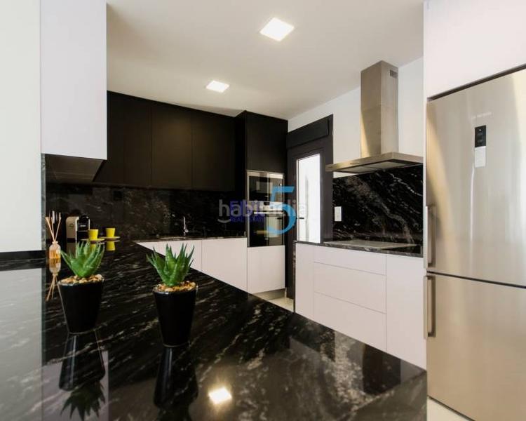 Foto 26bc69f7-c3e5-41a2-b5b1-e8f7a0dedb77. Maison dans Campoamor Orihuela