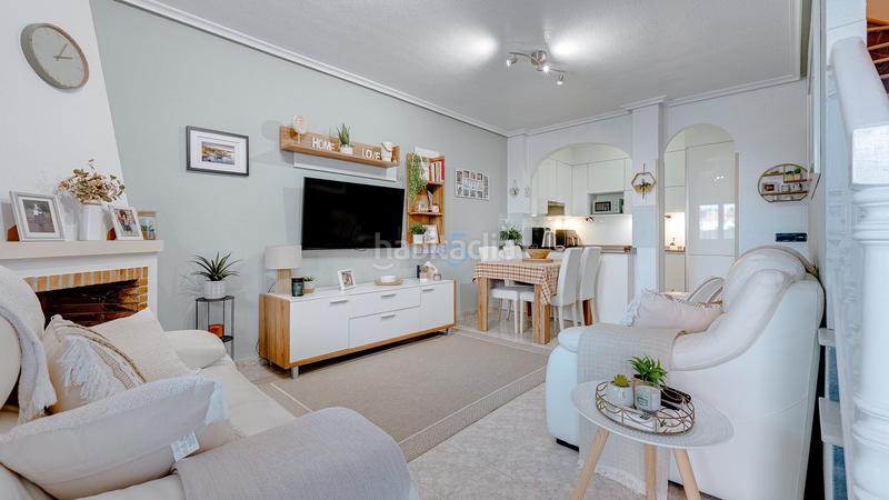 Foto 88499b63-066c-45a4-8105-27265ff4b79b. Casa adossada amb piscina a Playa Flamenca Orihuela