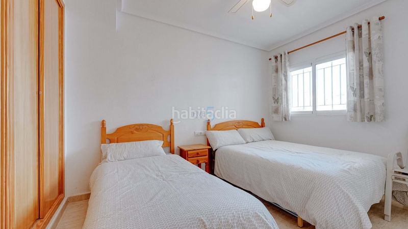 Foto 3232b4c2-8d68-44a0-a2e3-c667f30dd0ab. Pis amb piscina a Zeniamar - Horizonte - La Campana Orihuela