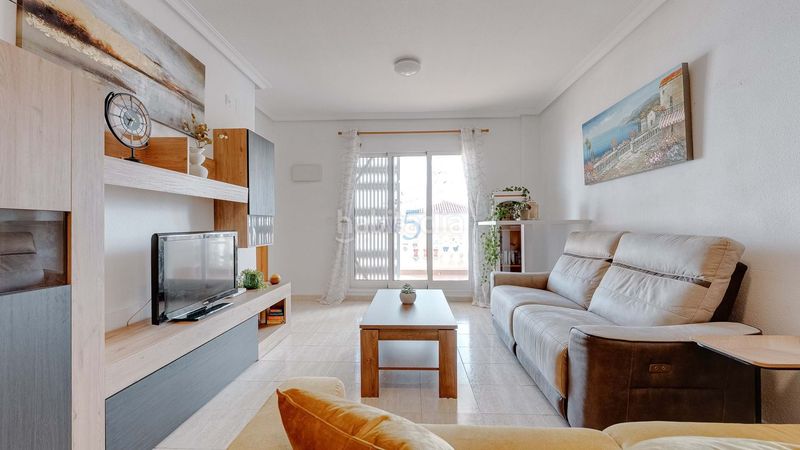 Foto 749a1215-21db-464d-955c-dcc9bf014e4d. Pis amb piscina a Zeniamar - Horizonte - La Campana Orihuela