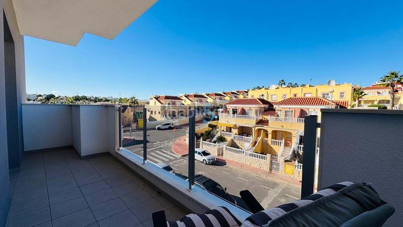 Foto 329c7bb7-793b-47f3-8521-7233862ff240. Pis amb piscina a Villamartín-Las Filipinas Orihuela