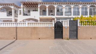Maison jumelée  Calle almorávides. Situada en el codiciado complejo la cinuelica r15, esta impresio