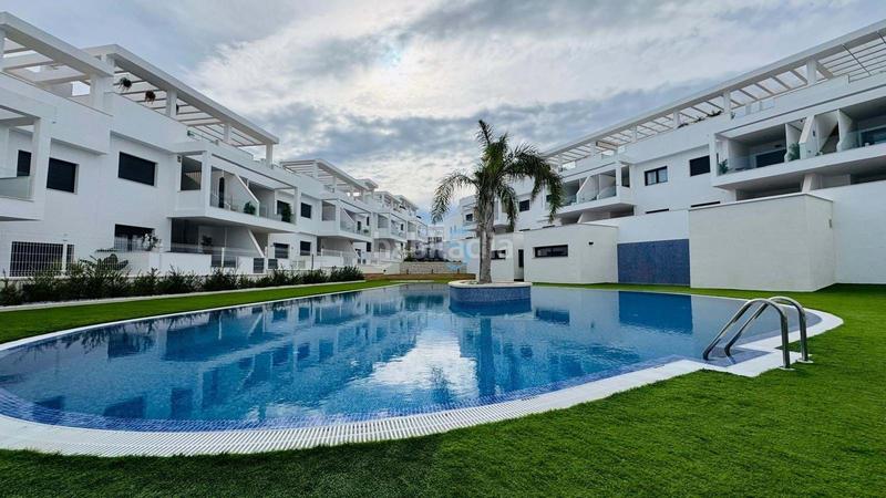 Foto cc09954b-5a6e-4459-9719-e1cd04e749b6. Piso en Los Balcones-Los Altos Torrevieja