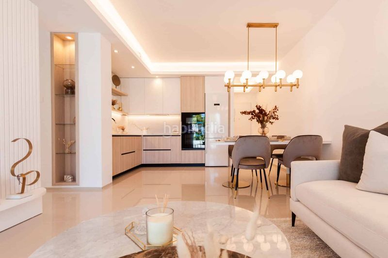 Foto 0c94fa42-f4e1-4639-a874-14fbbb3460b3. Pis amb piscina a Rojales