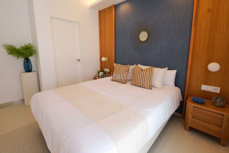 Foto ef033792-785e-493e-b6a1-1b4c9417d64e. Pis amb piscina a Rojales