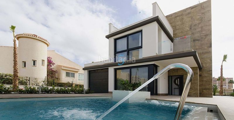 Foto 7e03d746-c330-412f-a2e1-aee74110dfb4. Casa a Campoamor Orihuela