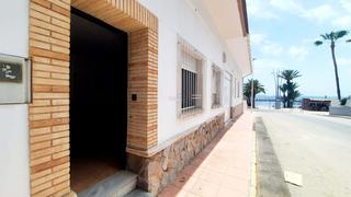 Reihenhaus  C. querubina jiménez. Fabulosa casa reformada de 3 dormitorios y 2 baños a solo 30 met