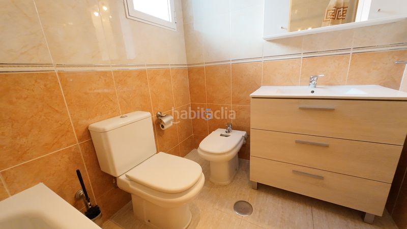 Foto a1b427aa-60be-4022-bfc6-4afc3b9080db. Pis a Puerto Deportivo Torrevieja