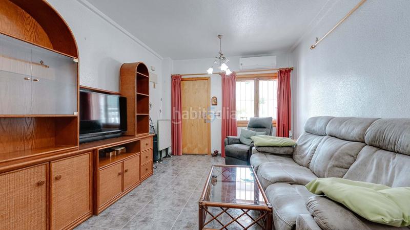 Foto 2e8429e9-689f-429b-981d-978c40d34579. Semi detached house with heating pool in Torreblanca Torrevieja