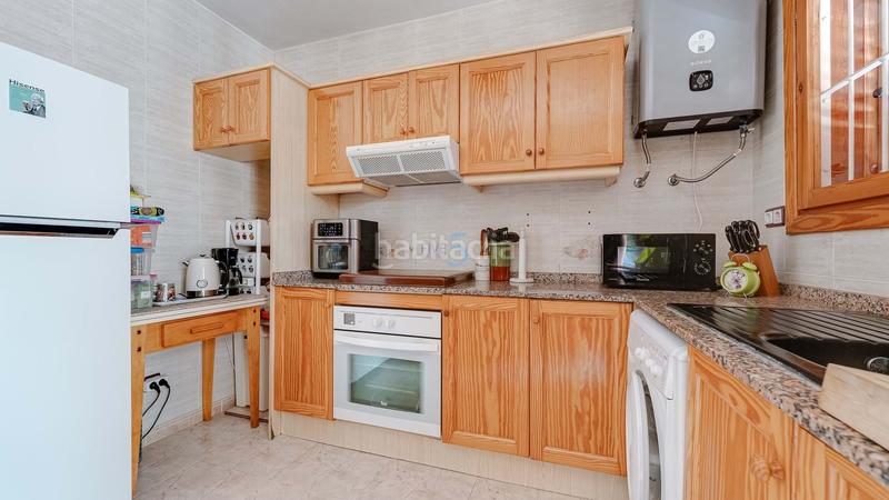 Foto 887ed182-871a-4087-9643-96a9ffc1090d. Semi detached house with heating pool in Torreblanca Torrevieja