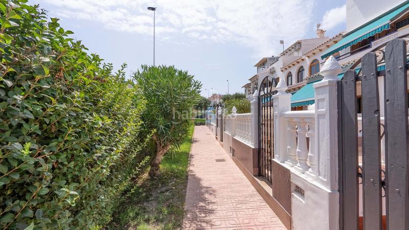 Foto d6b8d8a8-8a7f-4a52-82b4-eb2b2ec1333d. Semi detached house with heating pool in Torreblanca Torrevieja