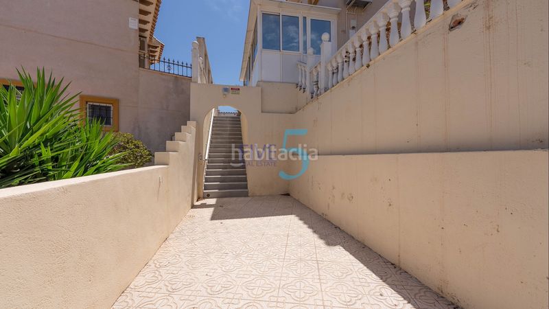 Foto 77e8fc8a-dd7d-4f17-b81c-5b9a5bbc5567. Casa amb aparcament piscina a La Zenia Orihuela