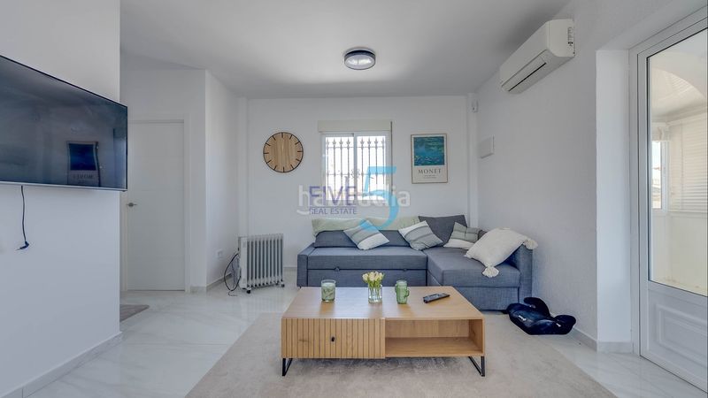 Foto e98e0b31-5286-4f89-90d4-bda6a961d71c. Casa amb aparcament piscina a La Zenia Orihuela