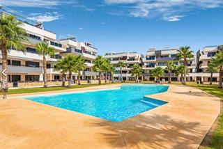 Pis  Calle lagos de covadonga. Este apartamento contemporáneo y bellamente presentado ofrece do