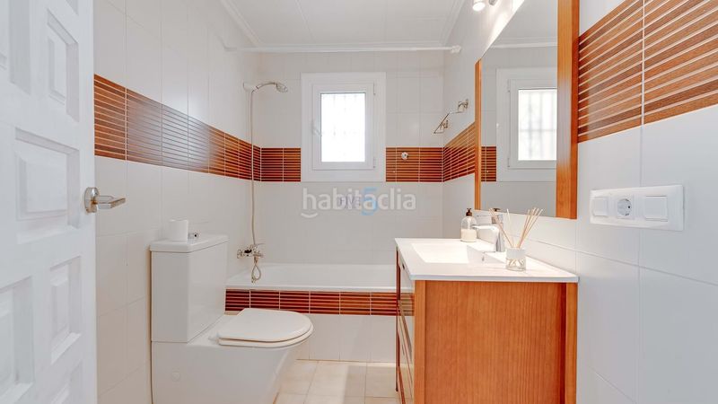 Foto a10d4459-f9e6-428d-925c-84dd6a8711cf. Casa amb calefacció piscina a Zona Carrefour - Urbanizaciones Torrevieja
