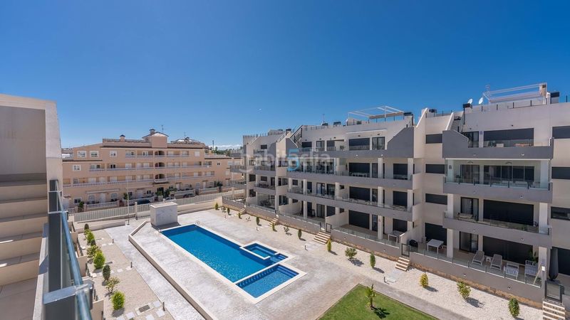 Foto fe275368-8317-4988-9d53-4377cf85372a. Pis amb piscina a Villamartín-Las Filipinas Orihuela