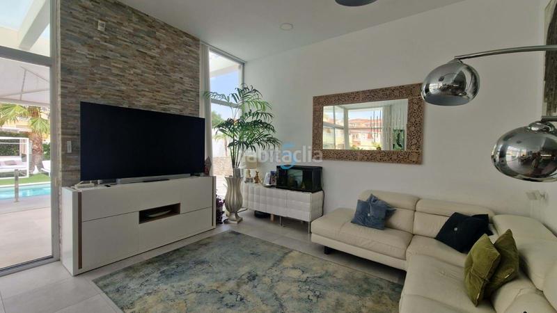 Foto 25469fd1-810f-4ce3-8427-2b8556e52f63. Casa amb calefacció aparcament piscina a Villamartín-Las Filipinas Orihuela