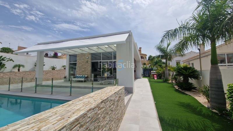 Foto 3305615a-48da-447b-b3fa-7e40aca707f3. Casa amb calefacció aparcament piscina a Villamartín-Las Filipinas Orihuela