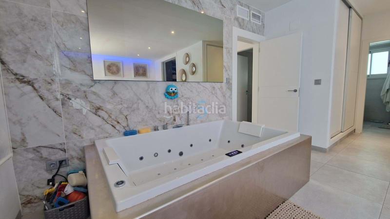 Foto 33fb367c-c6ca-499b-a1b1-1150194f3a3e. Casa amb calefacció aparcament piscina a Villamartín-Las Filipinas Orihuela