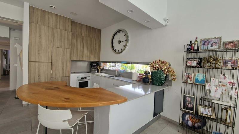 Foto b5d80209-532e-45a0-af89-e999721e120e. Casa amb calefacció aparcament piscina a Villamartín-Las Filipinas Orihuela