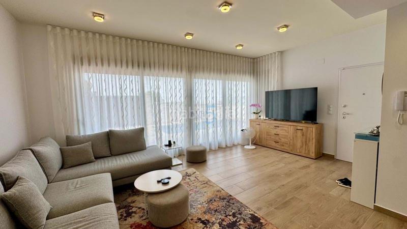 Foto d1fdc0f8-bd7f-4445-b33f-b50943d34830. Haus mit heizung pool in Los Almendros Orihuela