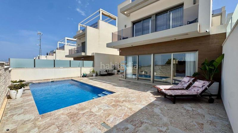 Foto e530b106-e892-4a11-b998-003c22db7dbf. Haus mit heizung pool in Los Almendros Orihuela
