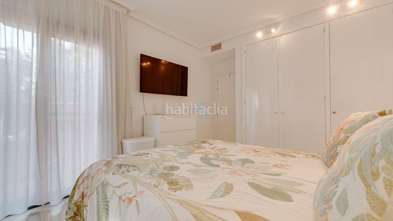 Foto 1c6898f5-bafe-41f6-a56a-5ebd287de844. Pis amb calefacció piscina a Villamartín-Las Filipinas Orihuela