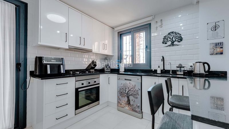 Foto 5039dffb-93c9-445e-b4ae-635c770f1d01. Pis amb calefacció piscina a Villamartín-Las Filipinas Orihuela