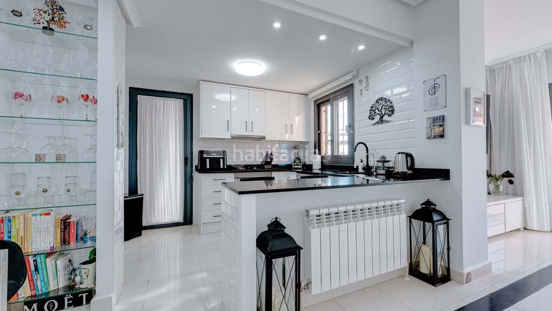 Foto e50dc798-168a-44dc-addc-7e503d13967e. Pis amb calefacció piscina a Villamartín-Las Filipinas Orihuela