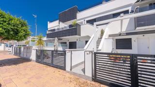 Pis  Avenida obdulio miralles serrano g. Hermoso y moderno apartamento superior de 2 dormitorios y 2 baño