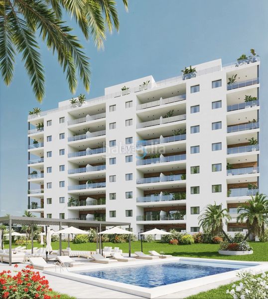 Foto 38363fa7-7774-4ff0-9564-b4262d1f4dc7. Pis amb piscina a Las Azaleas-Alkadir Vila Joiosa (la)