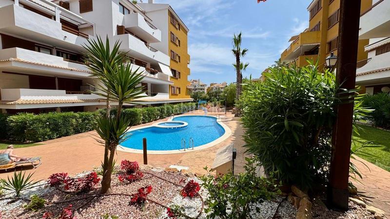 Foto af482eee-2c89-4373-8e4f-fdffdff1da20. Appartamento con piscina in Punta Prima Torrevieja