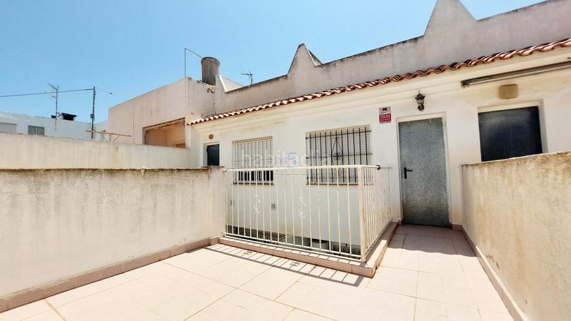 Foto cf8d59b1-2342-48b5-9068-af145bb96eae. Casa a schiera in Los Cuarteros San Pedro del Pinatar