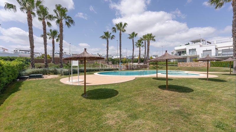 Foto bd44a336-4b64-4d9b-9bd5-7d6fce56cd73. Pis amb calefacció piscina a Desamparados - Hurchillo - Torremendo Orihuela