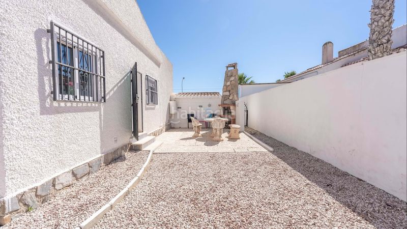 Foto c727e575-e956-4805-a666-77fded6a5c48. Casa amb piscina a Zona Carrefour - Urbanizaciones Torrevieja