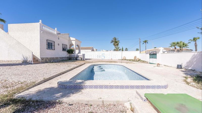 Foto dd6f091d-944c-4312-9f61-a3b2a27e965d. Casa amb piscina a Zona Carrefour - Urbanizaciones Torrevieja