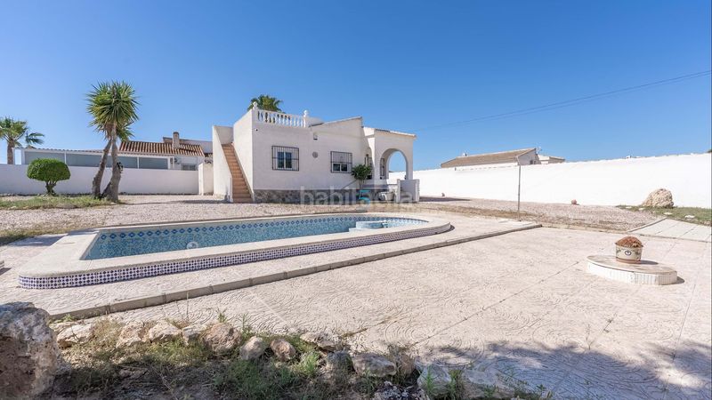 Foto ea068d16-8718-4b5e-b065-0ef321ba9274. Casa amb piscina a Zona Carrefour - Urbanizaciones Torrevieja