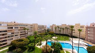 Pis  Calle mar baltico. Este encantador apartamento en el quinto piso está perfectamente