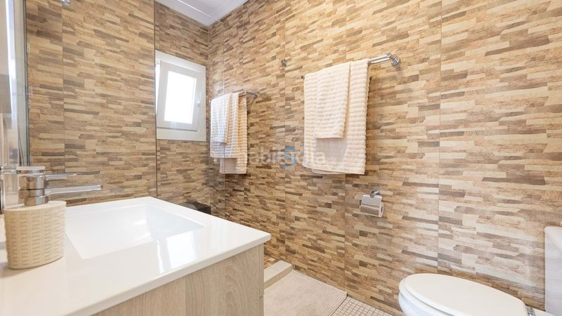 Foto 27115b4d-eb92-4daf-8aa9-6e31be849dfc. Casa amb calefacció piscina a Benijófar