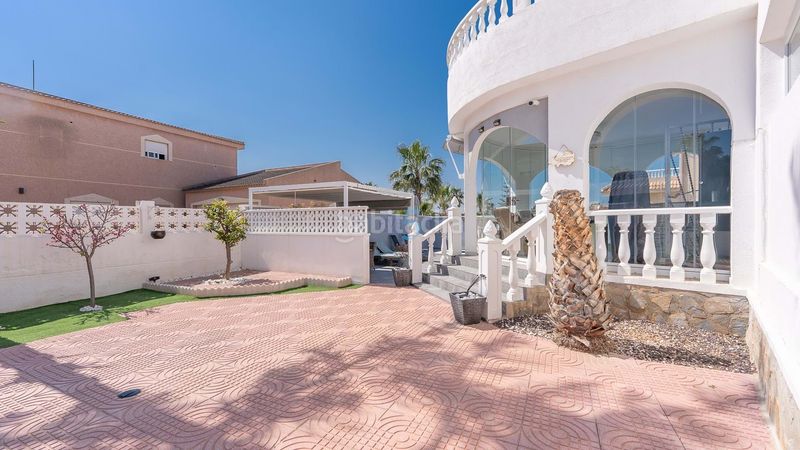 Foto 6df51fac-1eff-48ba-9e76-b8779c370dd1. Casa amb calefacció piscina a Benijófar