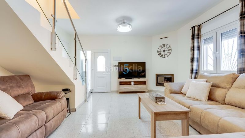 Foto 8d3d9268-5eee-4169-85fb-1337fac3e98f. Casa amb calefacció piscina a Benijófar