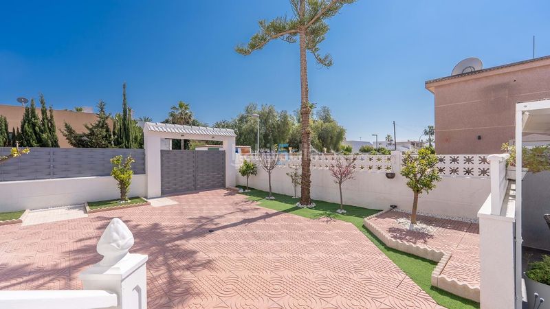 Foto 9da9eb26-a4e5-4fbe-b1f1-0397a68d19f4. Casa amb calefacció piscina a Benijófar