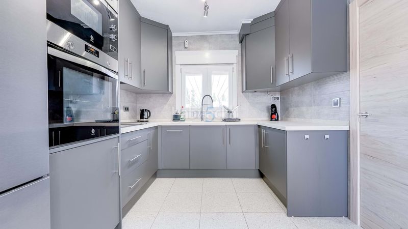 Foto a15c4d56-110a-4852-8e52-ad78e58cb6e9. Casa amb calefacció piscina a Benijófar