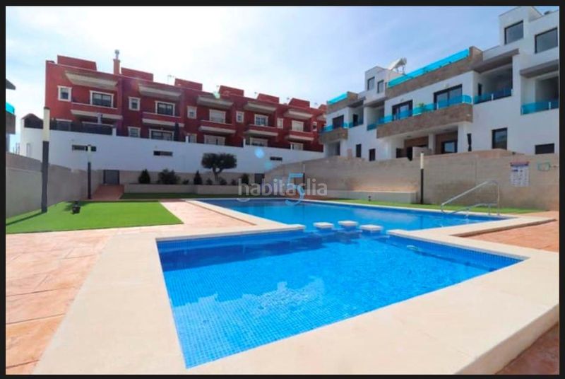 Foto aeb835e2-c737-4ac2-808c-f2126bb69861. Pis amb piscina a Bigastro