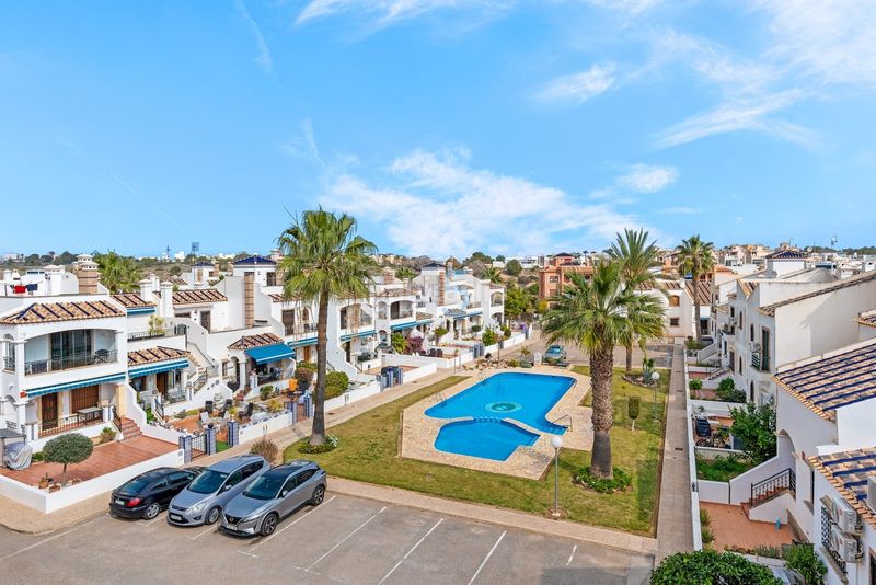 Foto d1d1e0fd-45de-4c4e-8565-96bf33ca770e. Pis amb aparcament piscina a Los Almendros Orihuela
