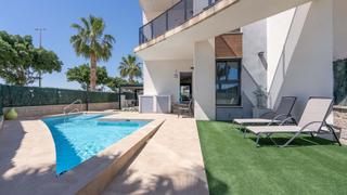 Appartement  Apt. Impresionante apartamento de esquina en planta baja de 2 dormito